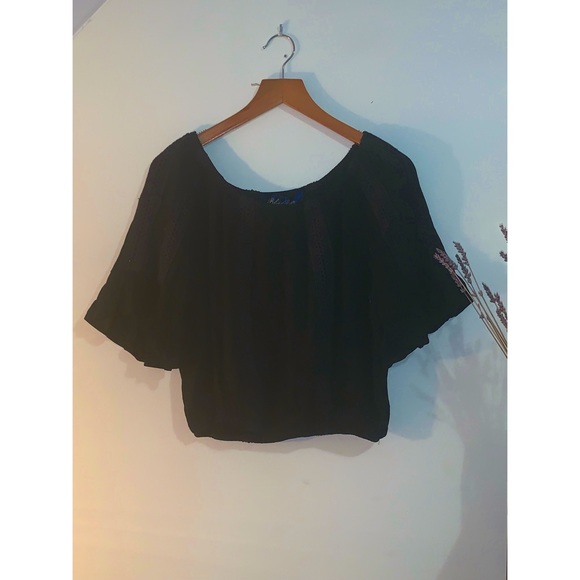 🔆3 for $40 Black Off the Shoulder Francesca’s Top - Picture 1 of 3